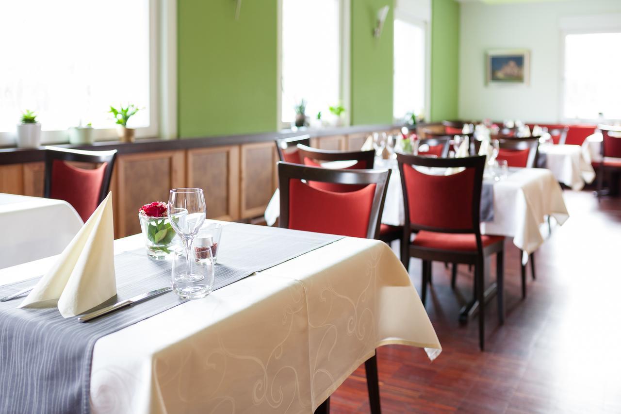 Hotel Restaurant Vater Rhein Woerth am Rhein Ngoại thất bức ảnh