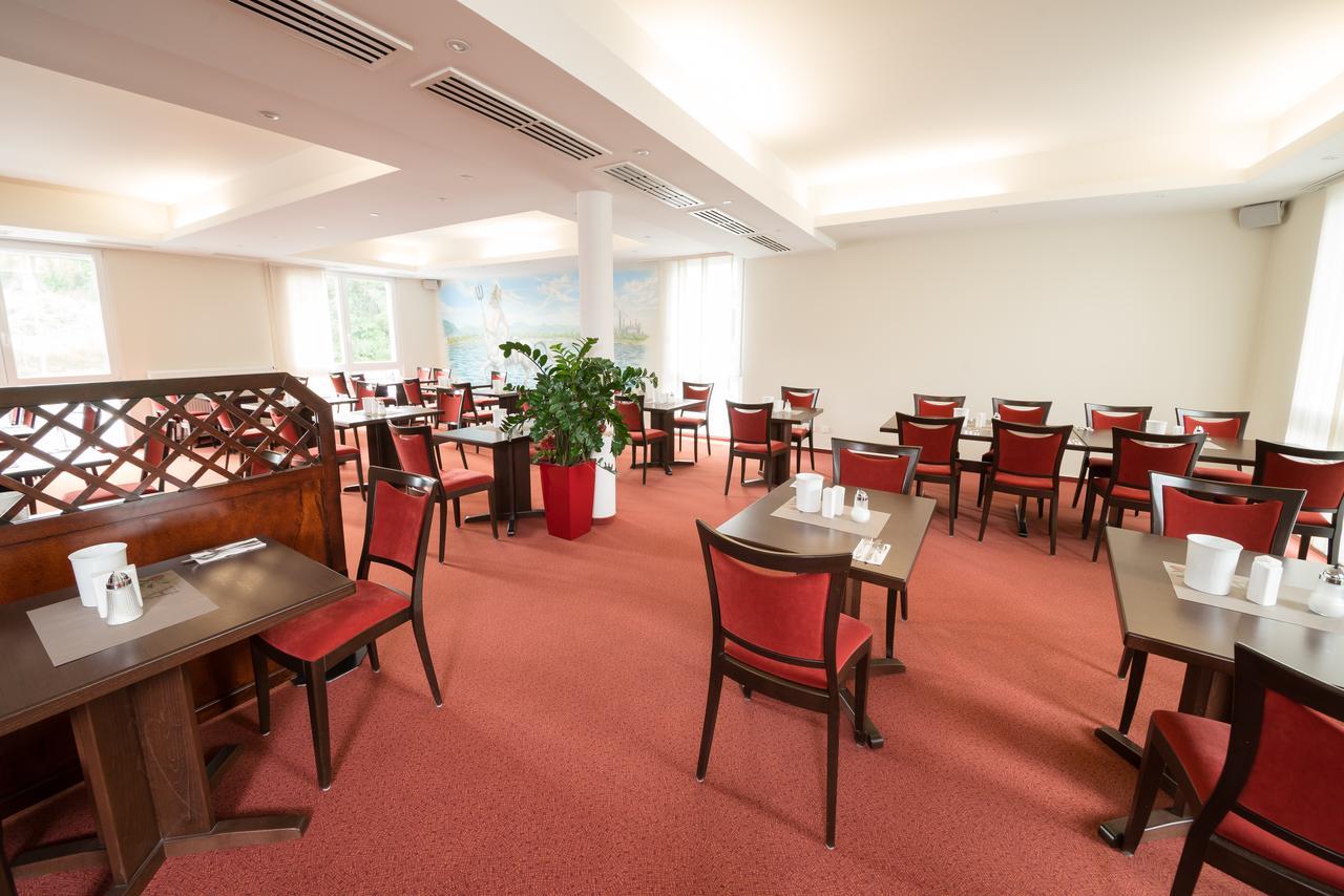 Hotel Restaurant Vater Rhein Woerth am Rhein Ngoại thất bức ảnh